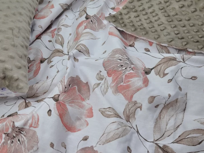 Kocyk  MINKY wzór zimny beż- peonia - obrazek 5